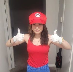 Meet your Posher, Lena